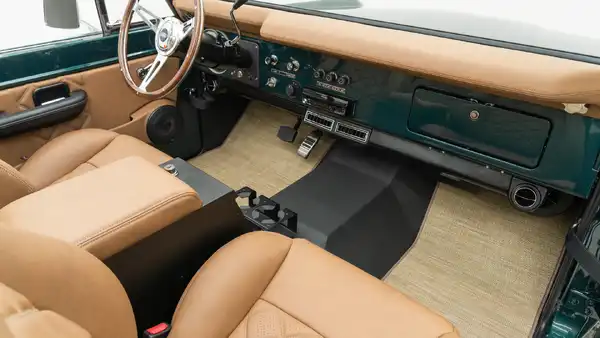 1977 Classic Ford Bronco_19 Passenger Side Interior
