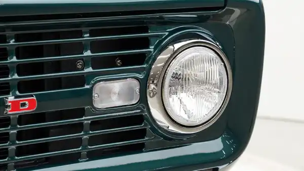 1977 Classic Ford Bronco_24 Exterior 