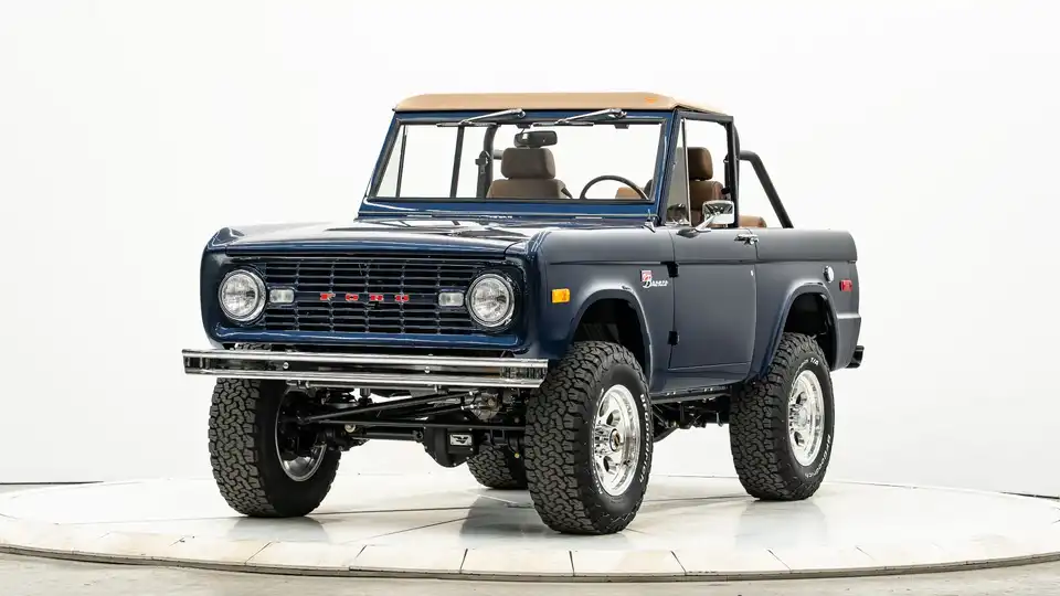 1971 Vintage Ford Bronco For Sale_4 Drivers Side Front 