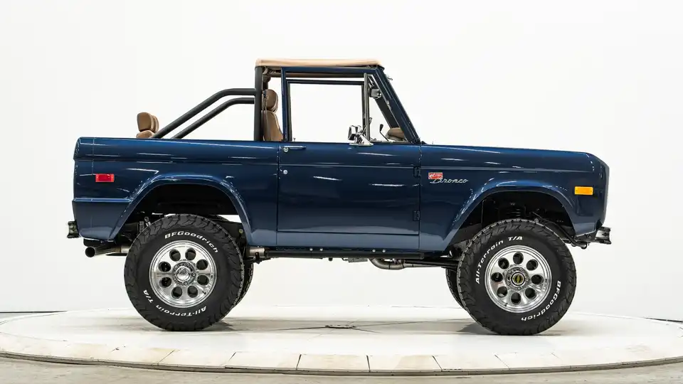 1971 Vintage Ford Bronco For Sale_8 Passenger Side