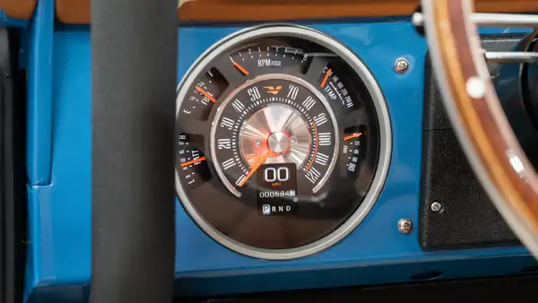 Web Prep 2026_Bronco_15 Dakota Digital Gauges