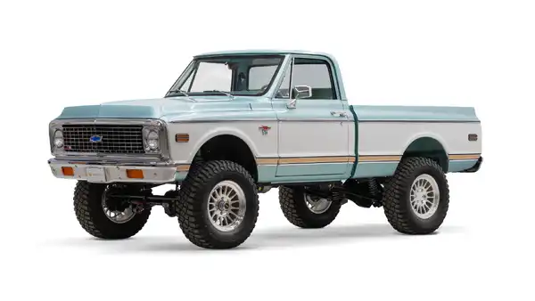 Web Prep 2026_Bronco_3 Drivers Side Front 3.4