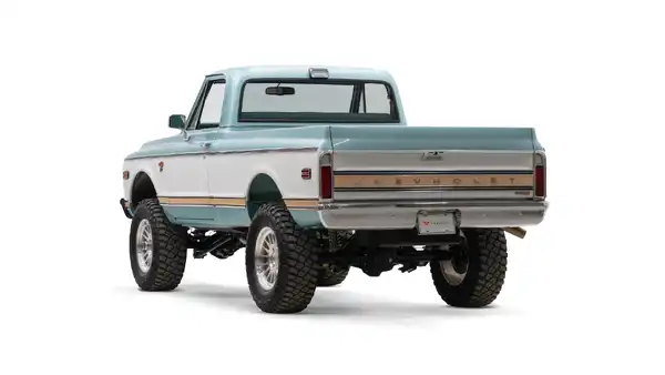 Web Prep 2026_Bronco_12 Driver Side Rear