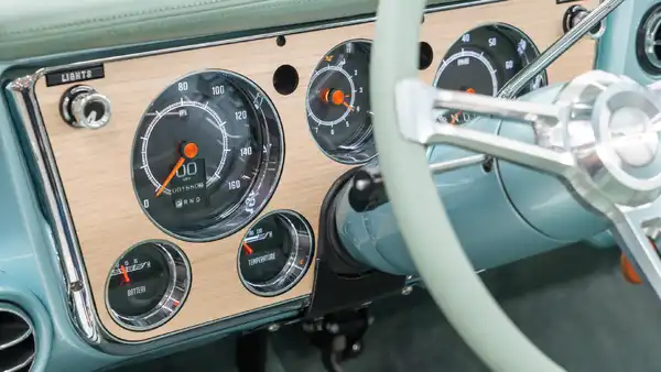 Web Prep 2026_Bronco_15 Dakota Digital Gauges