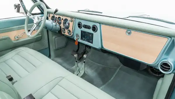 Web Prep 2026_Bronco_16 Interior