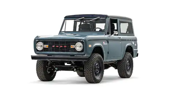 1975 Classic Ford Bronco_4 Drivers Side Front 