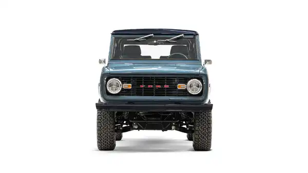 1975 Classic Ford Bronco_5 Front