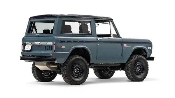 1975 Classic Ford Bronco_9 Passenger Side Rear 3