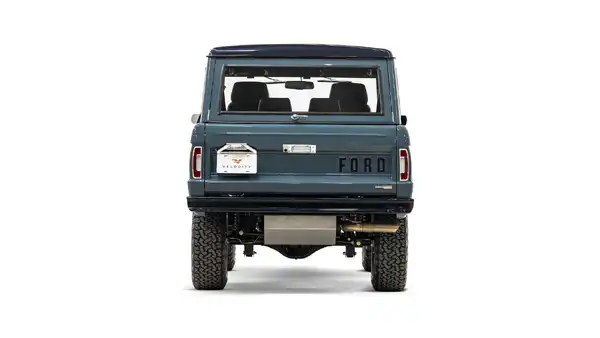 1975 Classic Ford Bronco_11 Rear Tailgate