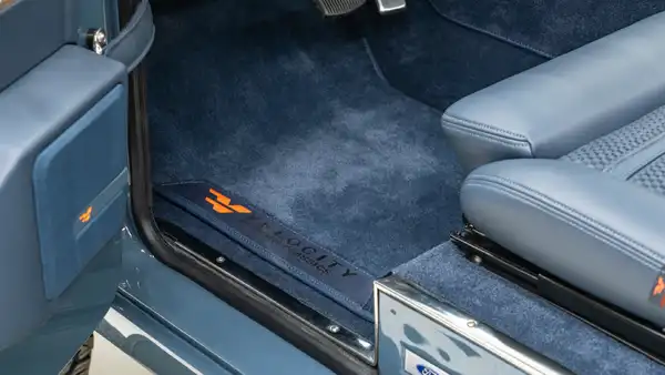1975 Classic Ford Bronco_16 Interior