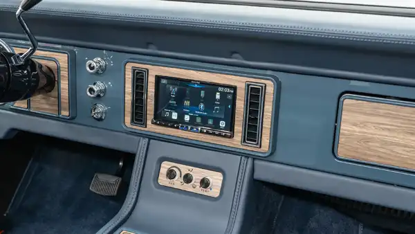 1975 Classic Ford Bronco_19 Interior