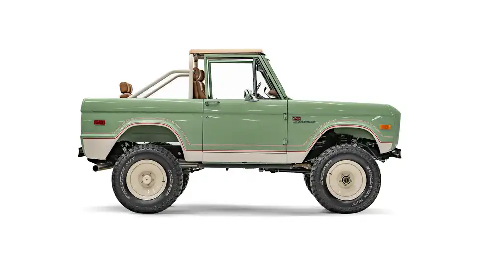 1968 Boxwoord Green Bronco Ranger Package_8 Passenger Side