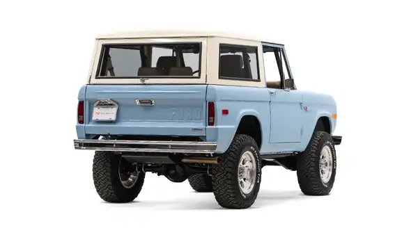 Web Prep 2026_Bronco_10 Passenger Side Rear