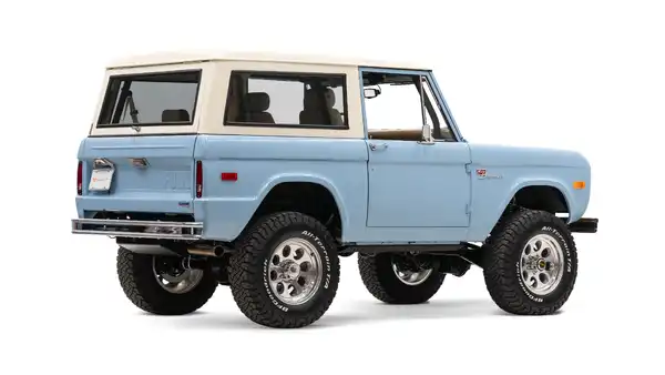 Web Prep 2026_Bronco_9 Passenger Side Rear 3