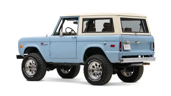 Web Prep 2026_Bronco_13 Driver Side Rear 3.4
