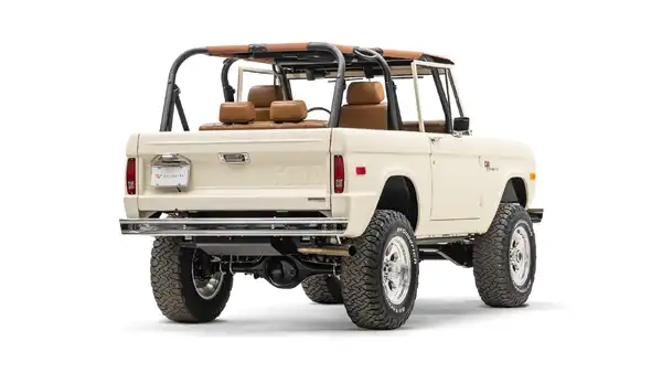 1974 Classic Ford Bronco_10 Passenger Side Rear