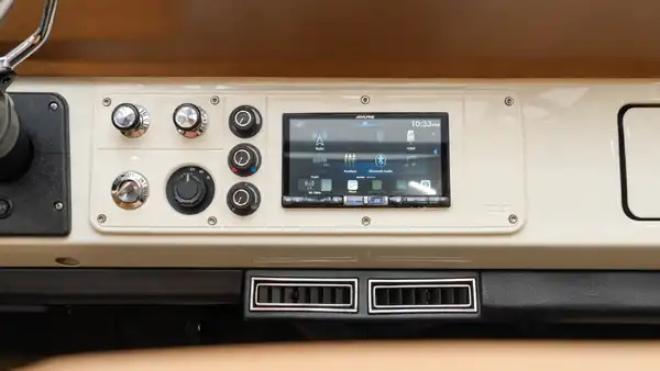 1974 Classic Ford Bronco_18 Interior