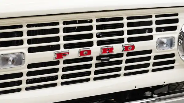 1974 Classic Ford Bronco_25 Exterior 