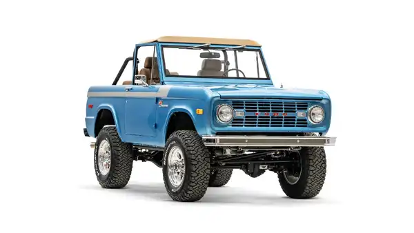 1970 Classic Ford Bronco_6 Passenger Side Front 