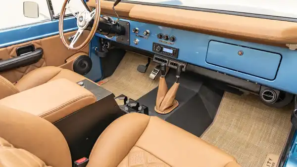 1970 Classic Ford Bronco_19 Passenger Side Interior