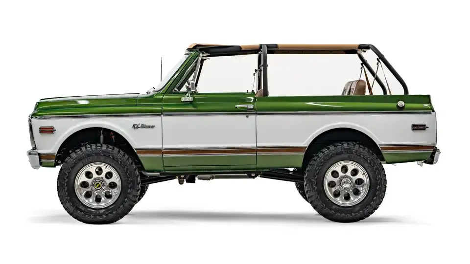 1970 Chevrolet K5 Blazer_2 Drivers Side