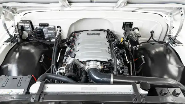 1971 Classic Chevy K5 Blazer_33 5.0L Ford Coyote Engine