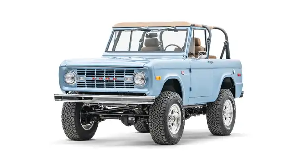 1975 Classic Ford Bronco_4 Drivers Side Front 