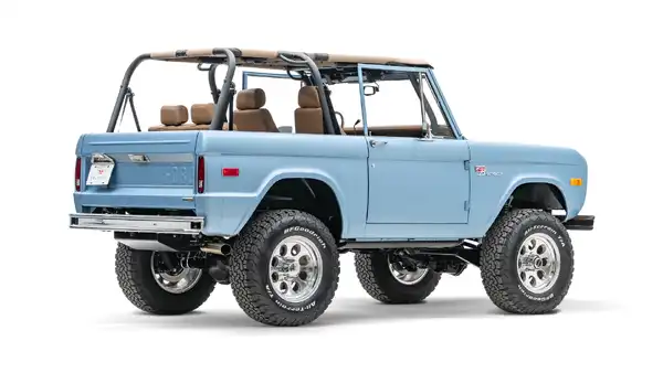 1975 Classic Ford Bronco_9 Passenger Side Rear 3