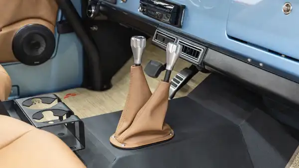 1975 Classic Ford Bronco_16 Interior