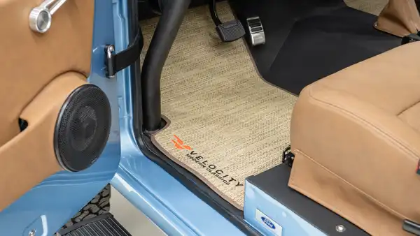 1975 Classic Ford Bronco_20 Interior