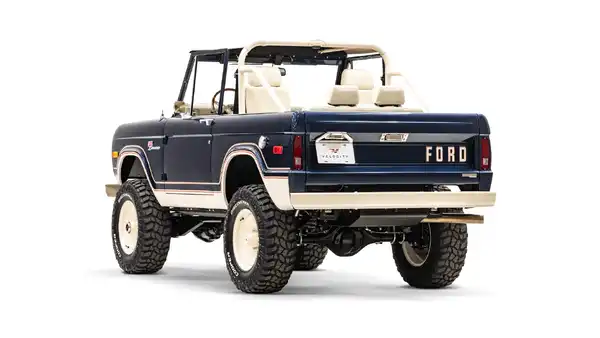 1974 Classic Ford Bronco_2 Drivers Side _4 Drivers Side Front 