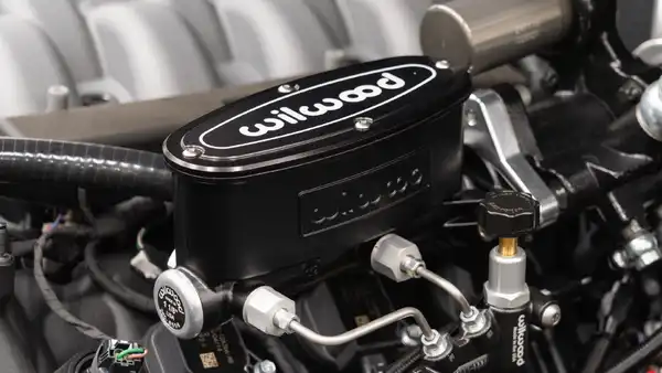 1974 Classic Ford Bronco_2 Drivers Side _35 Engine Bay