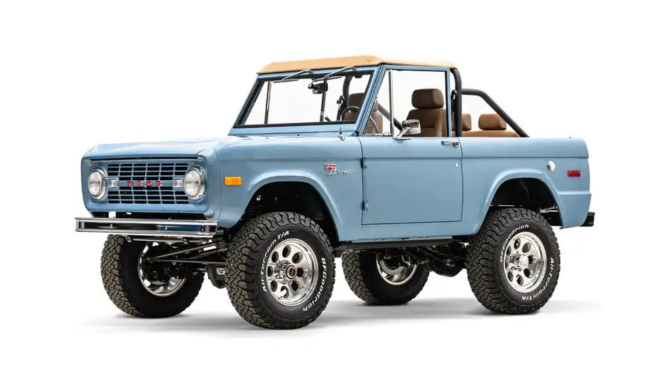 1971 Classic Ford Bronco_3 Drivers Side Front 3.4