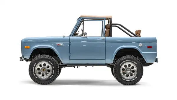 1974 Classic Ford Bronco_2 Drivers Side 