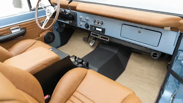 1974 Classic Ford Bronco_18 Passenger Side Interior