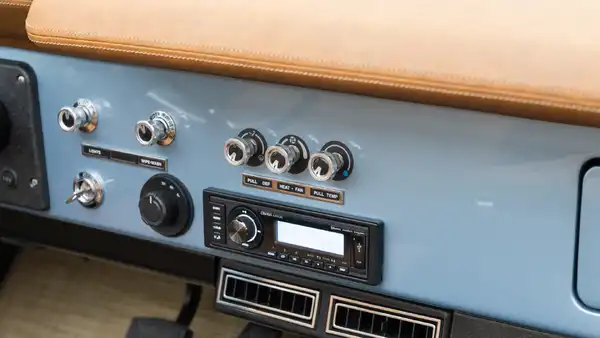 1974 Classic Ford Bronco_19 Interior