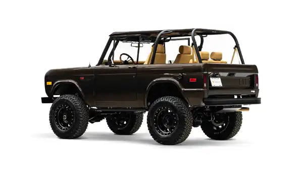 1975 Classic Ford Bronco_13 Driver Side Rear 3.4
