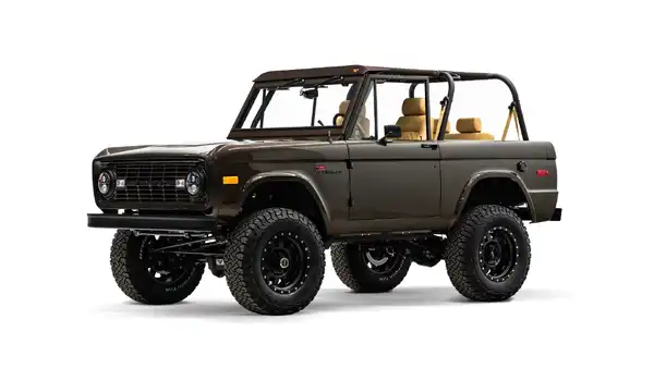 1975 Classic Ford Bronco_3 Drivers Side Front 3.4
