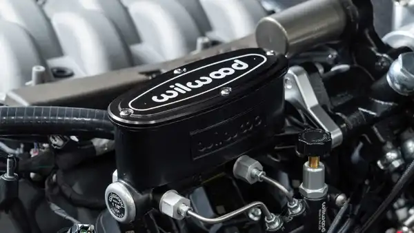 1975 Classic Ford Bronco_35 Engine Bay