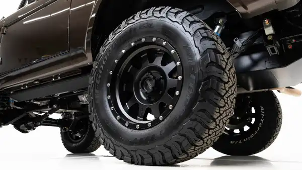 1975 Classic Ford Bronco_29 Exterior