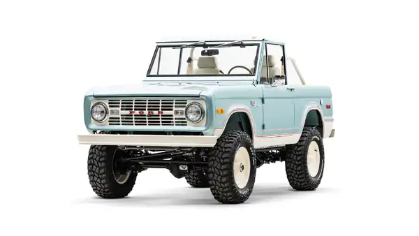 1976 Classic Ford Bronco_4 Drivers Side Front 