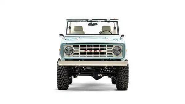 1976 Classic Ford Bronco_5 Front