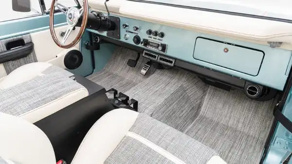 1976 Classic Ford Bronco_19 Passenger Side Interior