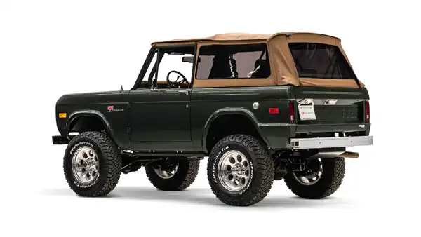 1974 Classic Ford Bronco_13 Driver Side Rear 3.4