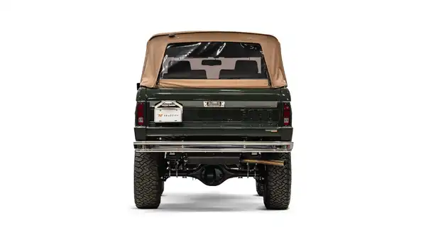 1974 Classic Ford Bronco_11 Rear Tailgate