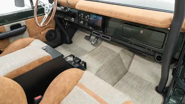 1974 Classic Ford Bronco_19 Passenger Side Interior