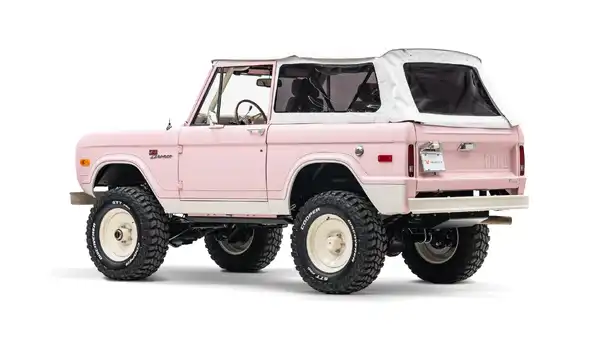1968 Classic Ford Bronco_13 Driver Side Rear 3.4