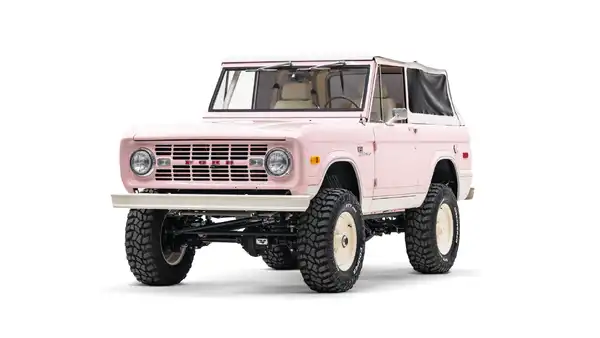 1968 Classic Ford Bronco_4 Drivers Side Front 