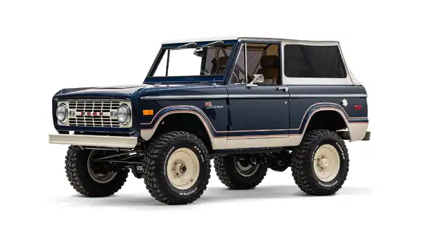 1968 Classic Ford Bronco_3 Drivers Side Front 3.4