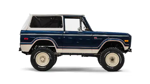 1968 Classic Ford Bronco_8 Passenger Side